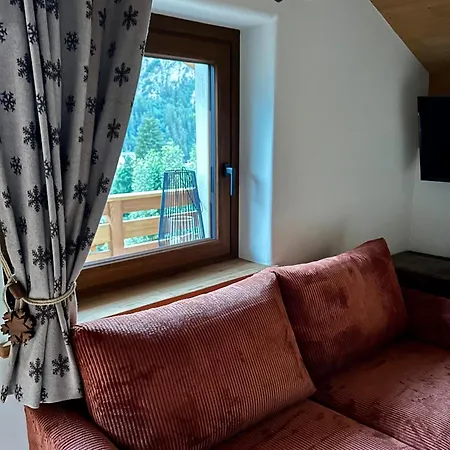 Meijon Lo Brenlo アパート